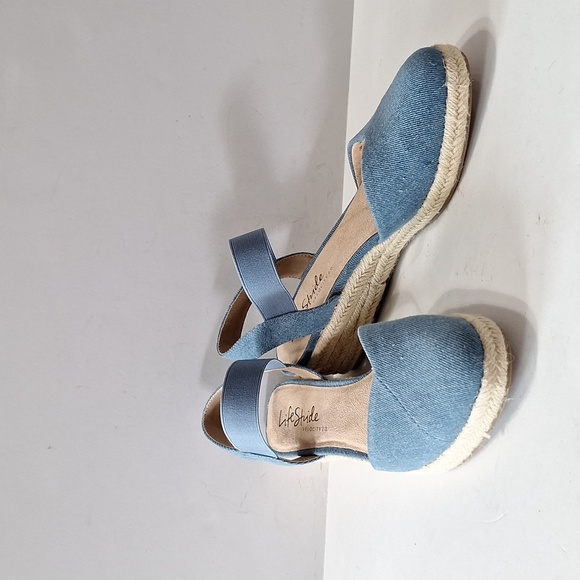 Life-stride (NEW) Blue Denim Kimmie Velocity 2.0 Espadrille Wedges Size 6.5 - Picture 1 of 14